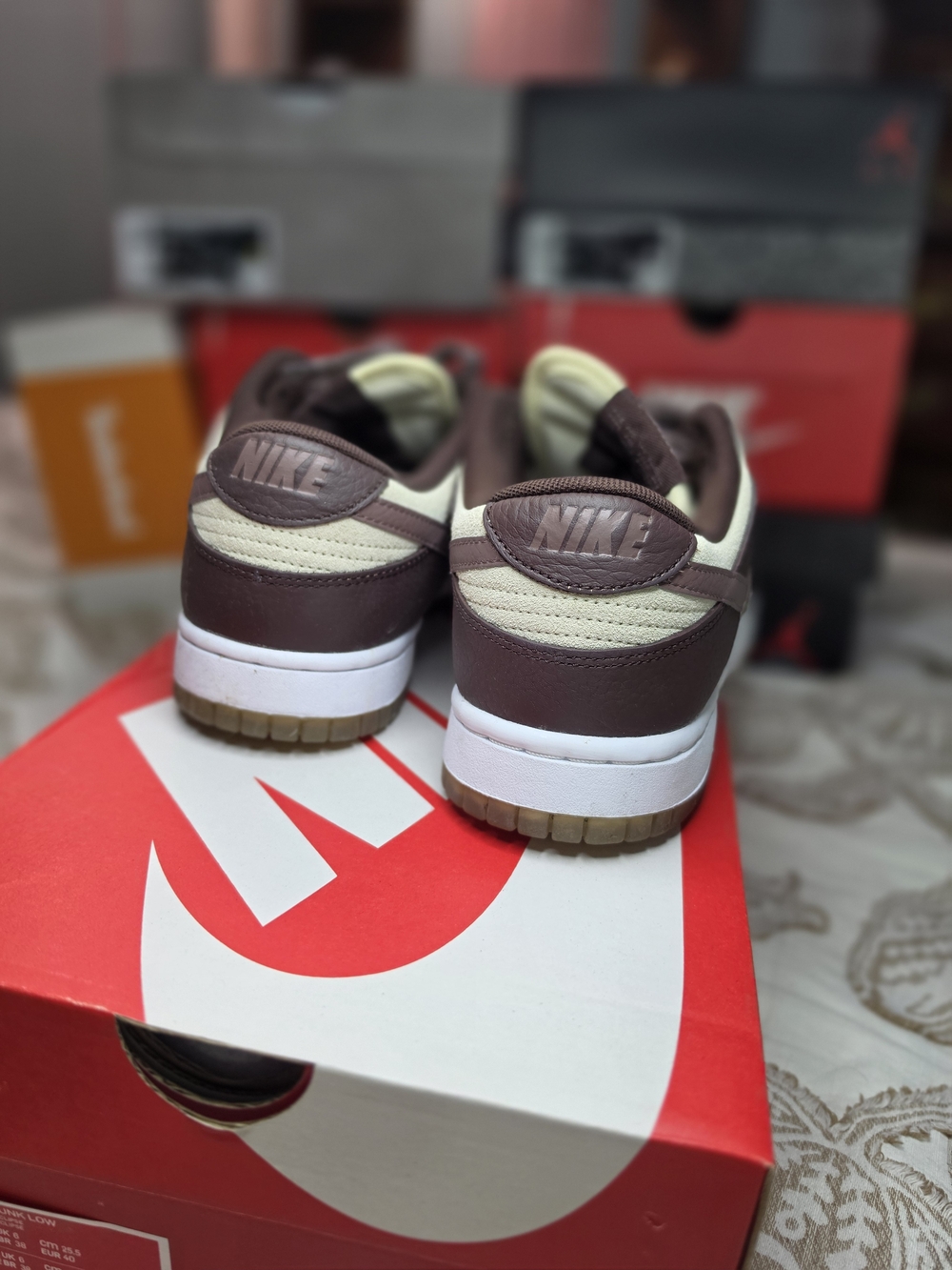 Women's Nike Dunks Brown/Cream | Size Women's 8.5 - Picture 5 of 6